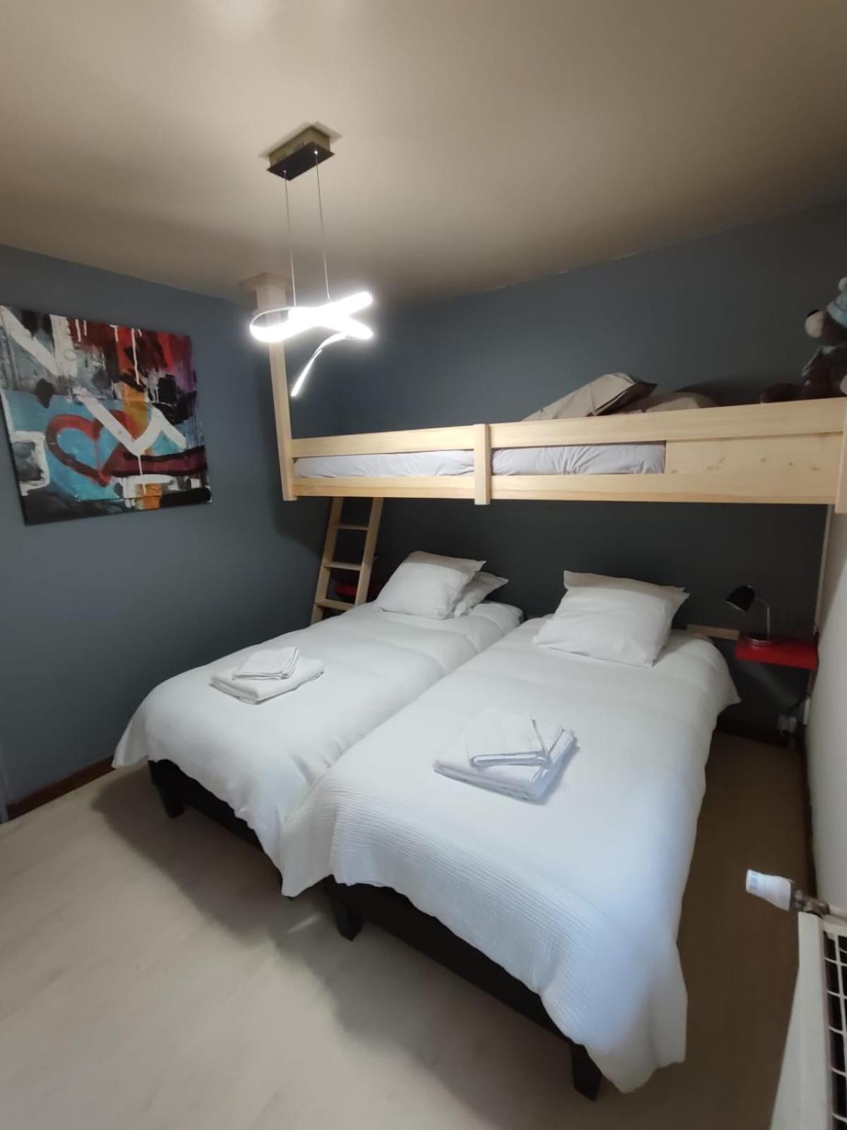 Appartement Meuble Classe 3 Etoiles De 72 M2, 2 Chambres 모르진 외부 사진
